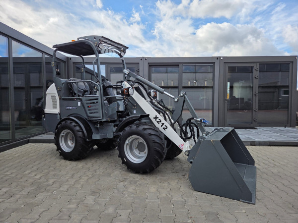 Ładowarka kołowa X212 bez kabiny 3