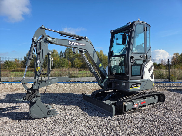 Minikoparka z kabiną X28S XTM 2