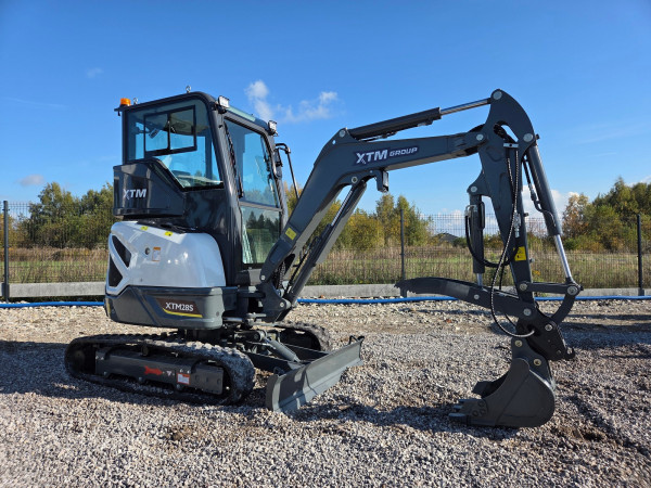 Minikoparka z kabiną X28S XTM 4