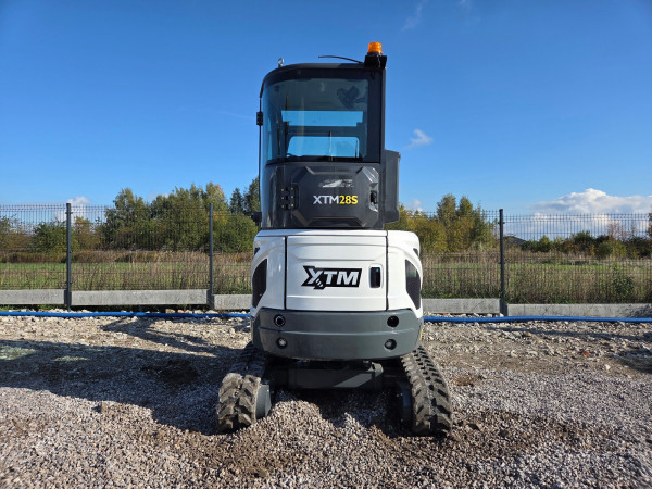 Minikoparka z kabiną X28S XTM 7