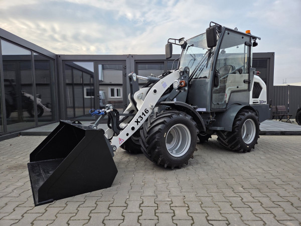Ładowarka kołowa z kabiną XTM X316