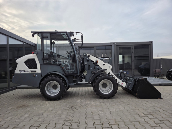 Ładowarka kołowa z kabiną XTM X316