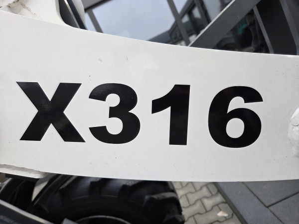 Ładowarka kołowa z kabiną XTM X316
