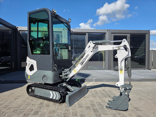 Minikoparka z kabiną X10S | Sklep XTMGroup.pl