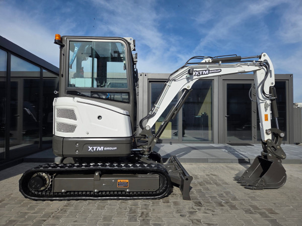 Minikoparka gąsienicowa z kabiną X27S XTM | Sklep XTMGroup.pl