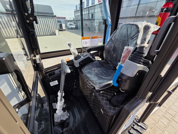 Minikoparka gąsienicowa z kabiną X27S XTM | Sklep XTMGroup.pl