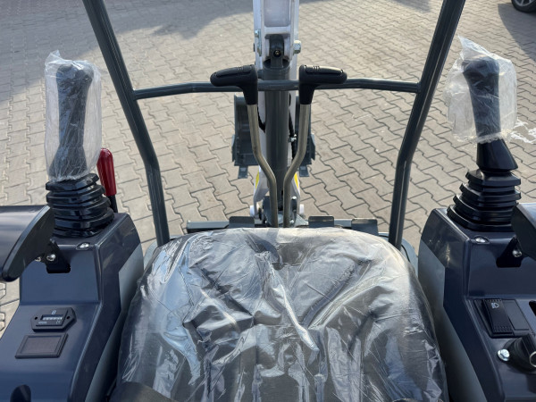 Minikoparka bez kabiny X10S PRO XTM 4