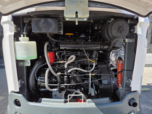 Minikoparka z kabiną X15S XTM 11