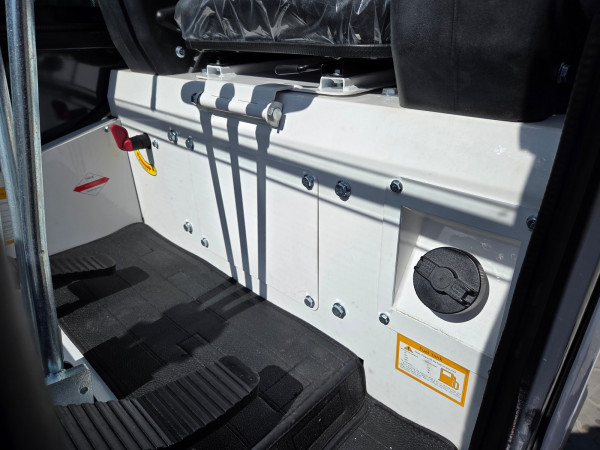 Minikoparka z kabiną X15S XTM 10