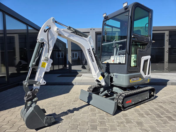 Minikoparka z kabiną X15S XTM 1