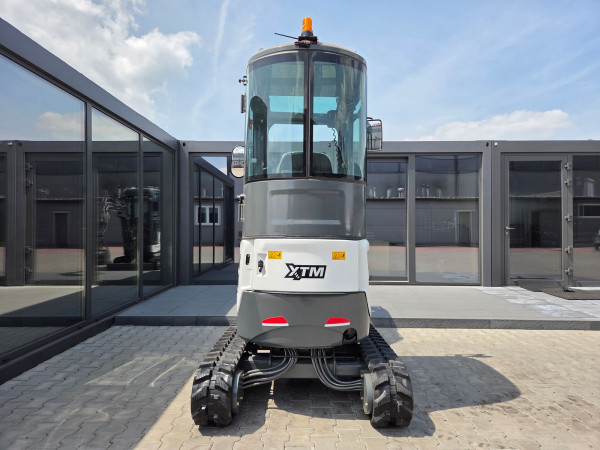 Minikoparka z kabiną X20S 7