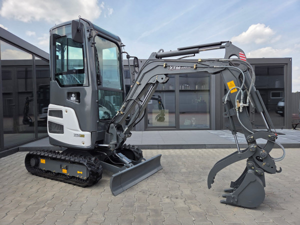 Minikoparka z kabiną X20S 3