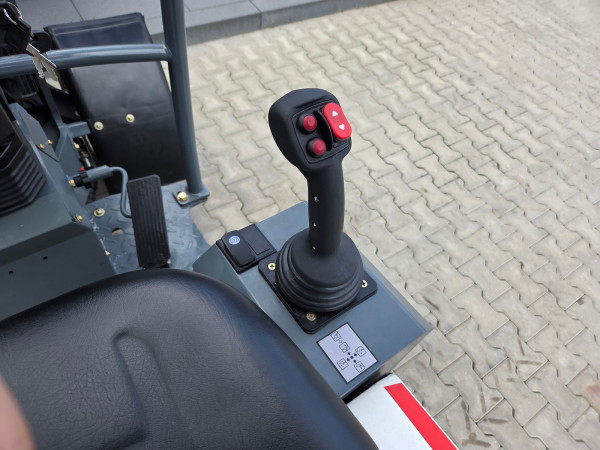 Ładowarka kołowa XTM X106 2a