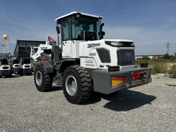 Ładowarka przegubowa B930 | Sklep XTMGroup.pl