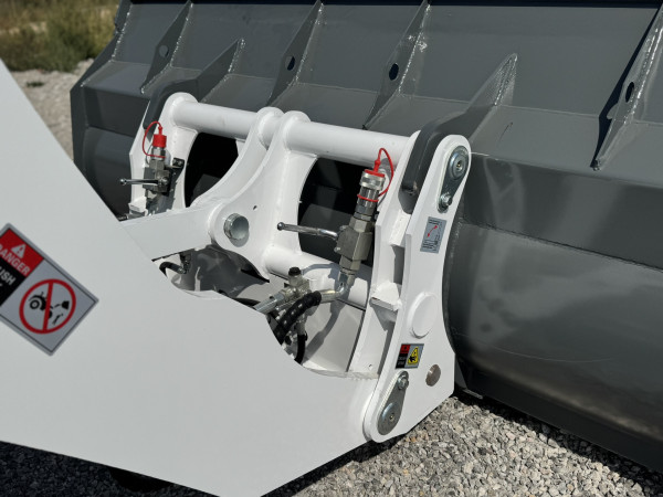 Ładowarka przegubowa B930 | Sklep XTMGroup.pl