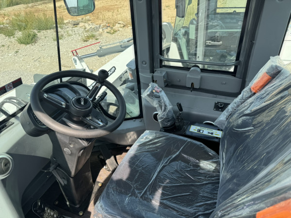 Ładowarka przegubowa B930 | Sklep XTMGroup.pl