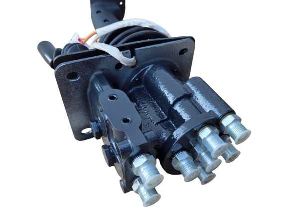 Joystick hydrauliczny do ładowarki budowlanej XTM