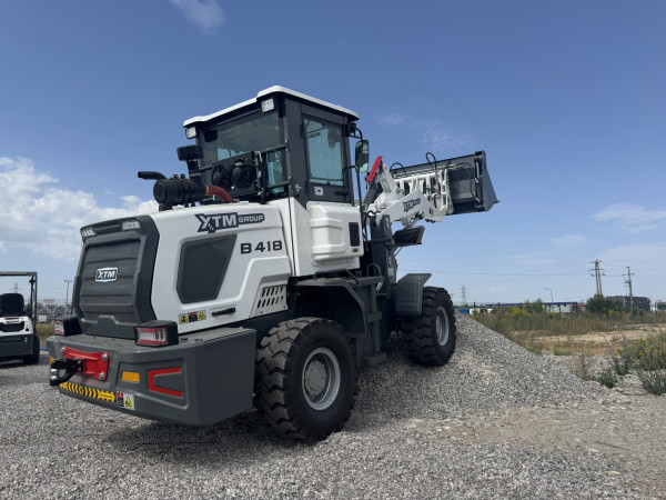 Ładowarka przegubowa B418 3